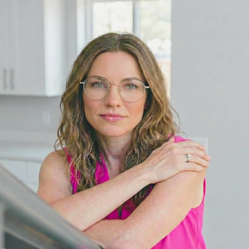 Sarah Johnson author photo